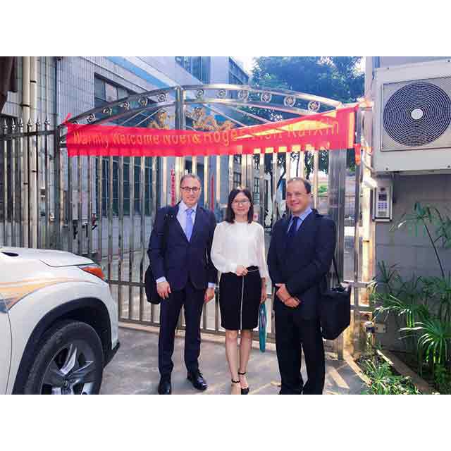 Cutsomer visit Kaixin.jpg